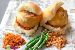 Vada Pav - Ekdum JHAKAAS!! - Chatore Diaries