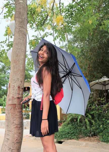 What To Wear In Monsoon Season This Year To Look Fashionable