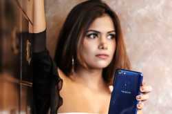 Why OPPO F5 - Sidharth Limited Edition is a real Star? - Wardrobe Secrets