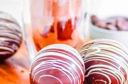 Baileys Hot Chocolate Bombs