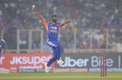 Jasprit Bumrah Clicks Selfie With Fan Even As Security Stops Him Ahead Of IND Vs NAM T20 World Cup 2026 Match [Watch]