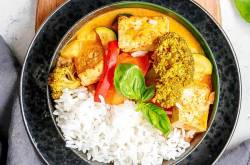 Tofu Panang Curry With Vegetables